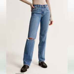 Abercrombie 
The 90s Straight Ultra High Rise